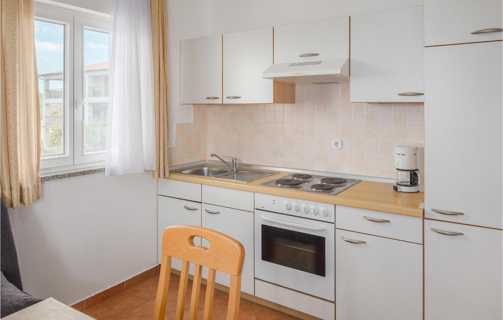 1 Bedroom Beautiful Apartment In Poreč Exteriér fotografie