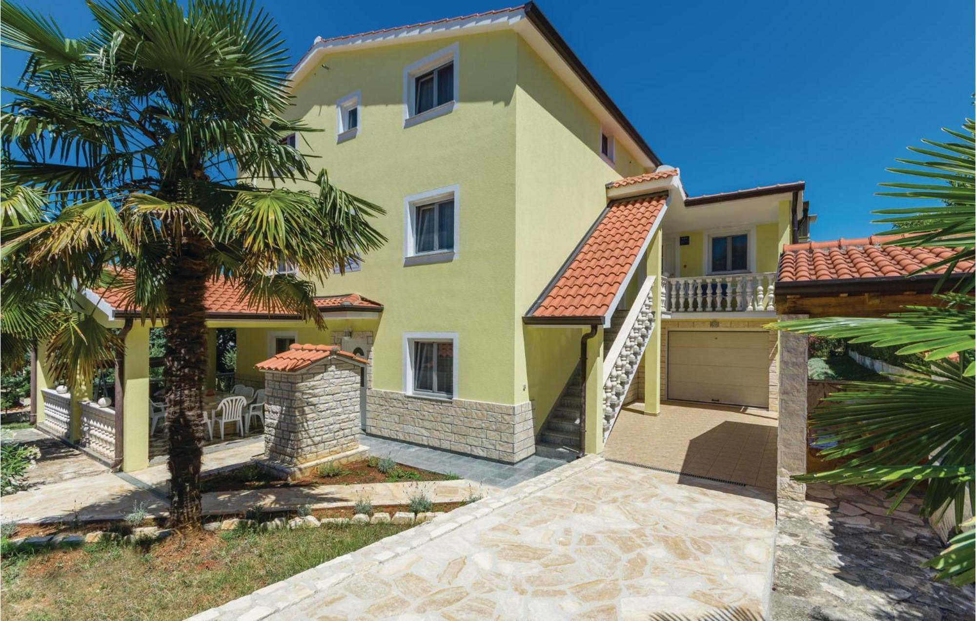 1 Bedroom Beautiful Apartment In Poreč Exteriér fotografie