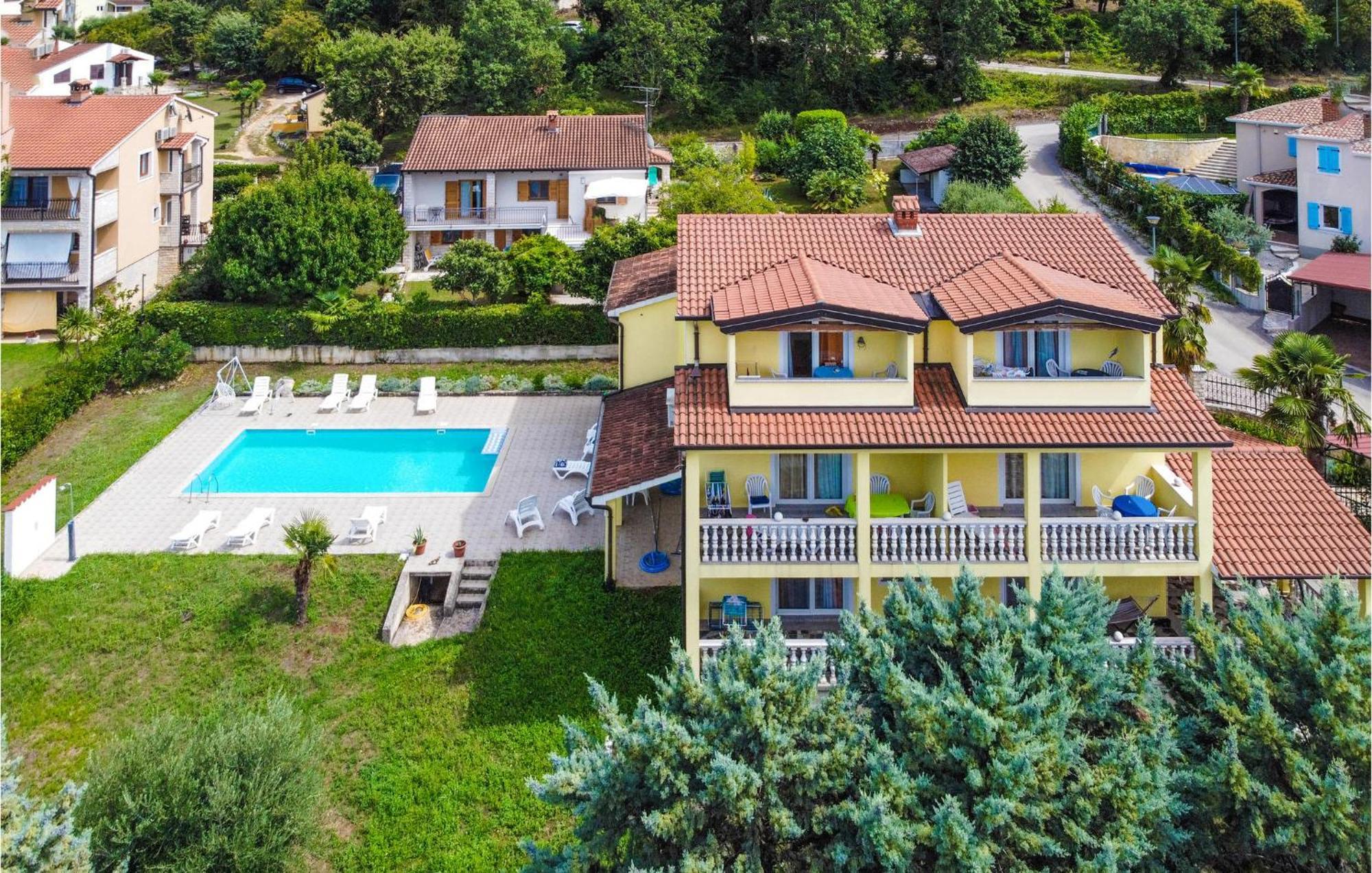 1 Bedroom Beautiful Apartment In Poreč Exteriér fotografie